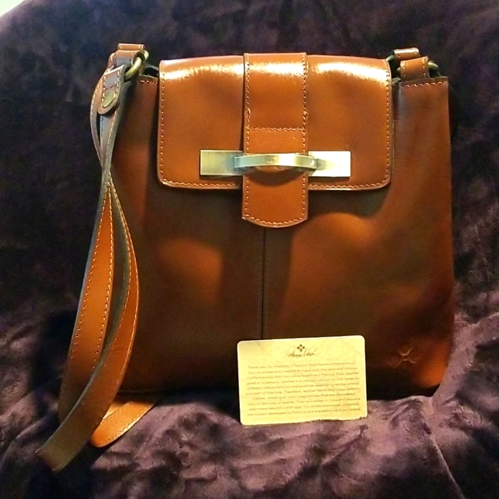 NWT Patricia Nash Larone Leather Shoulder Handbag Veg Tan Brown